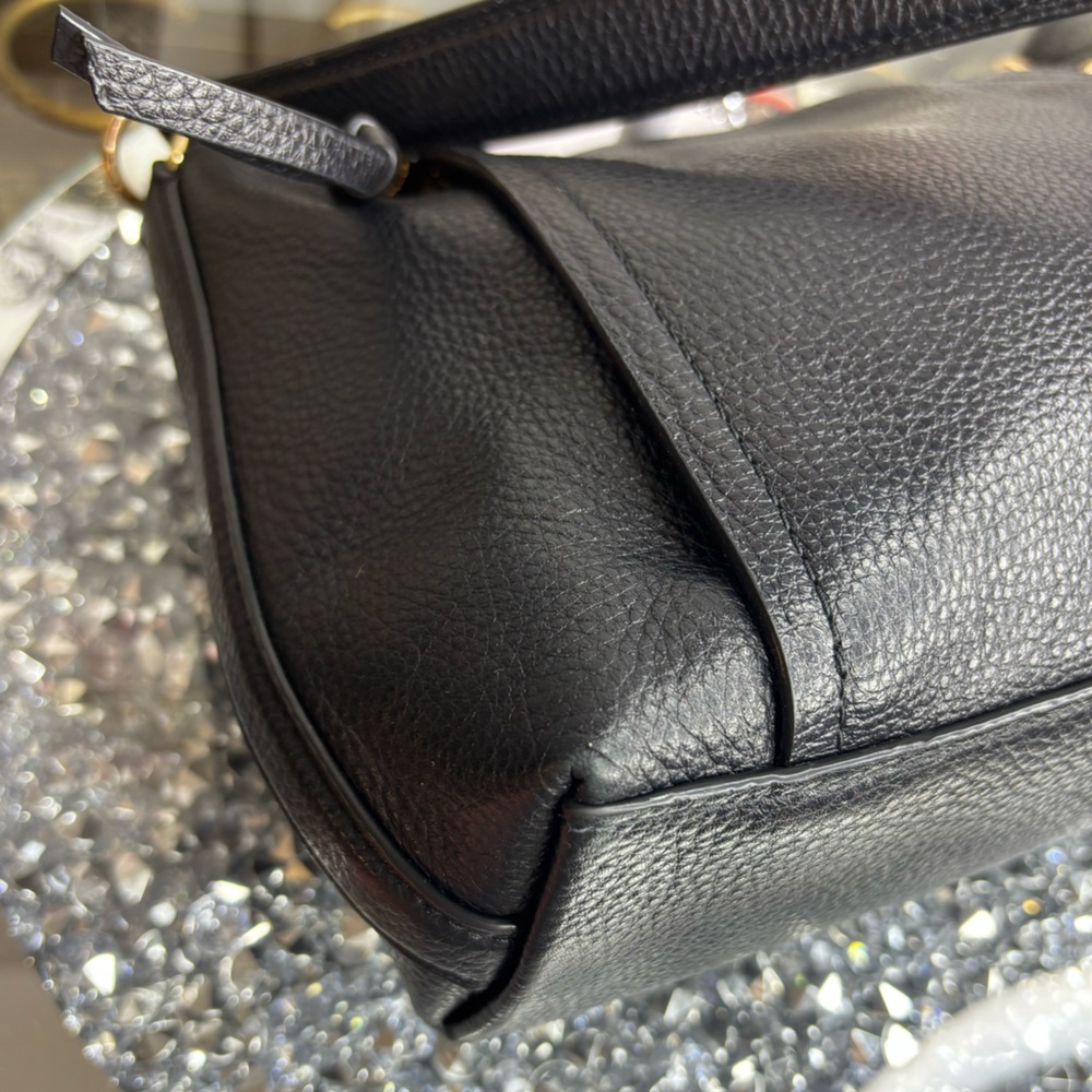 Coach 2020 Small Marlon Shoulder Bag EUC - Picture 13 of 16